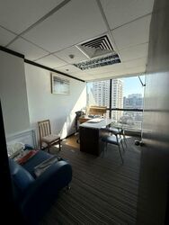 High Street Centre (D6), Office #541626141